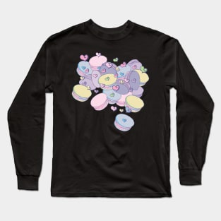 Sweet macarons hearts Pattern Long Sleeve T-Shirt